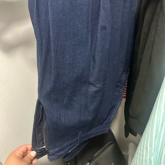 Universal Standard Navy Wide-Leg High-Waist Trousers - Picture 8 of 11